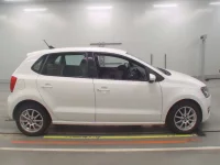 Volkswagen Polo лот № 38299 оценка 4.5  с аукциона в Японии 2