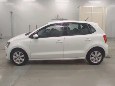 Volkswagen Polo  с аукциона в Японии