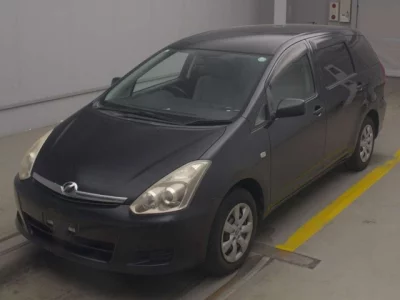 Toyota WISH  с аукциона в Японии