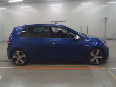 Volkswagen Golf  с аукциона в Японии