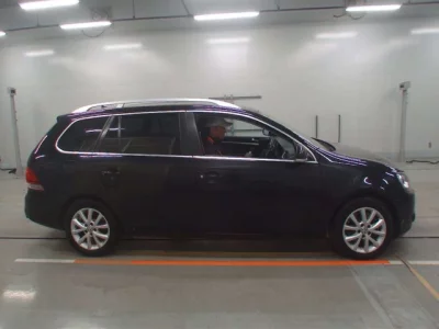 Volkswagen GOLF VARIANT  с аукциона в Японии