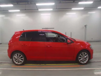 Volkswagen Golf  с аукциона в Японии