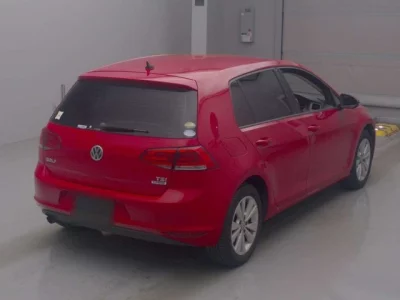 Volkswagen Golf  с аукциона в Японии