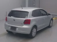 Volkswagen Polo лот № 5033 оценка 4.5  с аукциона в Японии 1