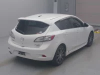 Mazda AXELA лот № 30006 оценка 4  с аукциона в Японии 1