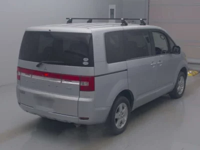 Mitsubishi DELICA D5  с аукциона в Японии