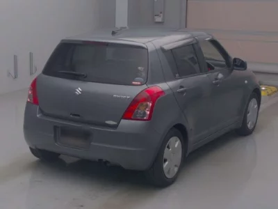 Suzuki SWIFT  с аукциона в Японии