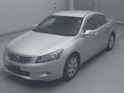 Honda INSPIRE  с аукциона в Японии