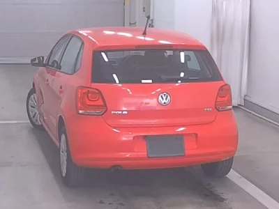 Volkswagen Polo  с аукциона в Японии
