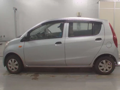 Daihatsu MIRA  с аукциона в Японии