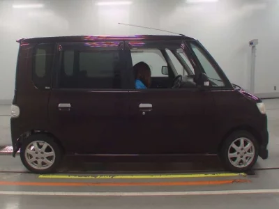 Daihatsu TANTO  с аукциона в Японии