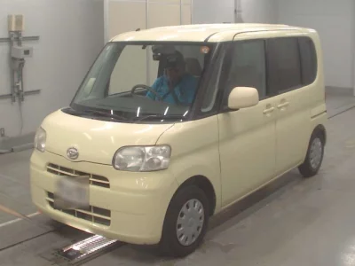 Daihatsu TANTO  с аукциона в Японии