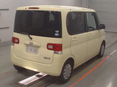 Daihatsu TANTO  с аукциона в Японии