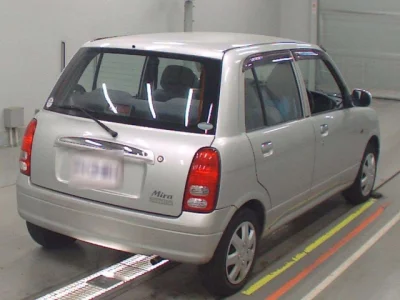 Daihatsu MIRA  с аукциона в Японии