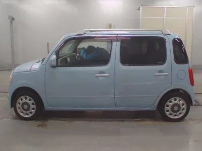 Daihatsu MIRA  с аукциона в Японии
