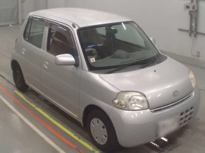 Daihatsu Esse