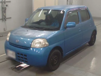 Daihatsu Esse