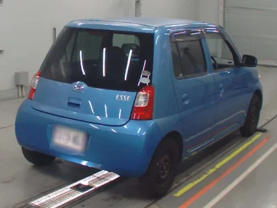 Daihatsu Esse