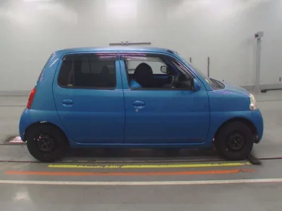 Daihatsu Esse