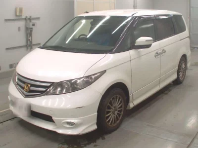 Honda ELYSION  с аукциона в Японии