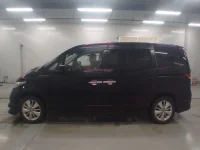 Honda ELYSION лот № 10134 оценка 3  с аукциона в Японии 3