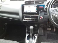 Honda FIT лот № 30020 оценка 3  с аукциона в Японии 8