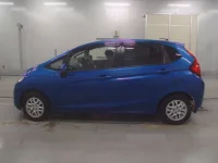 Honda FIT лот № 30020 оценка 3  с аукциона в Японии 3