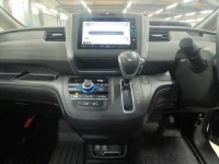 Honda FREED лот № 30007 оценка 5  с аукциона в Японии 8