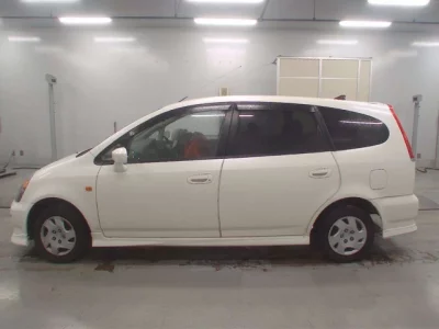 Honda STREAM  с аукциона в Японии