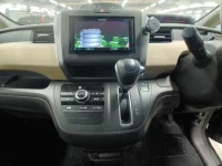 Honda FREED лот № 30848 оценка 3.5  с аукциона в Японии 8