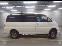 Mitsubishi DELICA лот № 10228 оценка 3  с аукциона в Японии 2