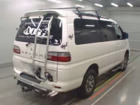 Mitsubishi DELICA лот № 10228 оценка 3  с аукциона в Японии 1