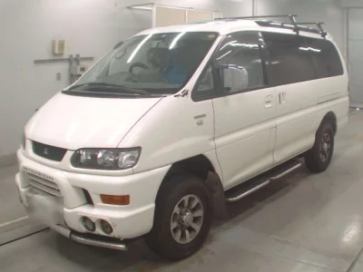 Mitsubishi DELICA  с аукциона в Японии