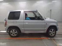 Mitsubishi PAJERO MINI лот № 247 оценка 4  с аукциона в Японии 2