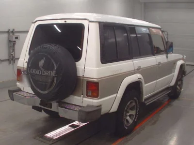 Mitsubishi PAJERO  с аукциона в Японии