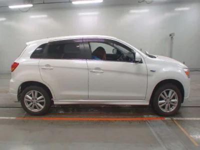 Mitsubishi RVR