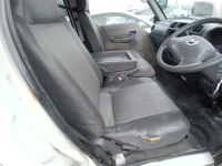 Mazda BONGO VAN лот № 10296 оценка 3  с аукциона в Японии 7