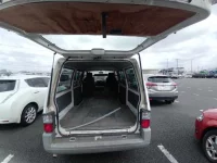 Mazda BONGO VAN лот № 10296 оценка 3  с аукциона в Японии 8