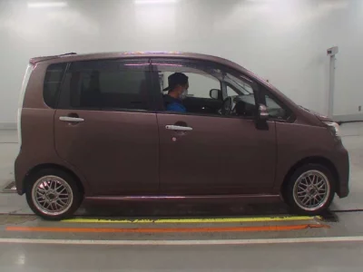 Daihatsu MOVE  с аукциона в Японии