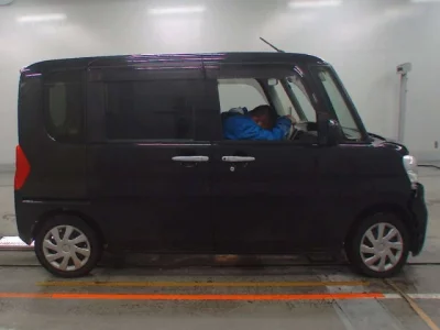 Daihatsu TANTO  с аукциона в Японии