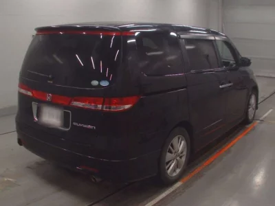 Honda ELYSION  с аукциона в Японии