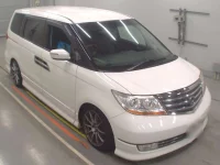 Honda ELYSION лот № 40157 оценка 4  с аукциона в Японии 4