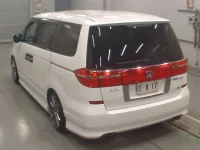 Honda ELYSION лот № 40157 оценка 4  с аукциона в Японии 5