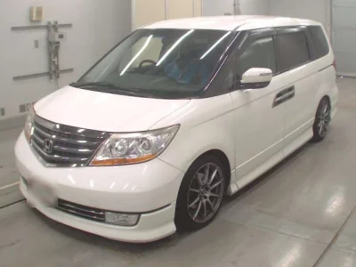 Honda ELYSION  с аукциона в Японии