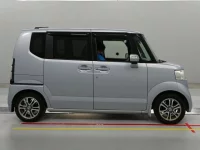 Honda N BOX лот № 428 оценка 3.5  с аукциона в Японии 2