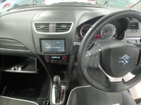 Suzuki SWIFT лот № 30688 оценка 3.5  с аукциона в Японии 8