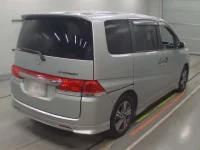 Honda STEP WAGON лот № 30570 оценка 3  с аукциона в Японии 1
