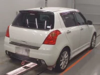 Suzuki SWIFT лот № 50115 оценка R  с аукциона в Японии 1