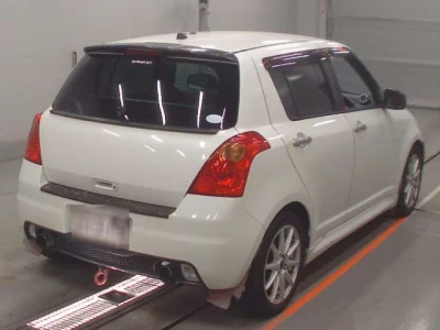 Suzuki SWIFT  с аукциона в Японии