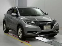 Honda VEZEL лот № 30568 оценка 3  с аукциона в Японии 4